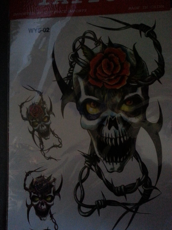 Tattoo big skull rose